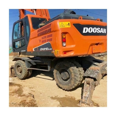 Transport Length 9.445m Doosan DX210W Used Excavator with 0.92m3 Bucket Capacity
