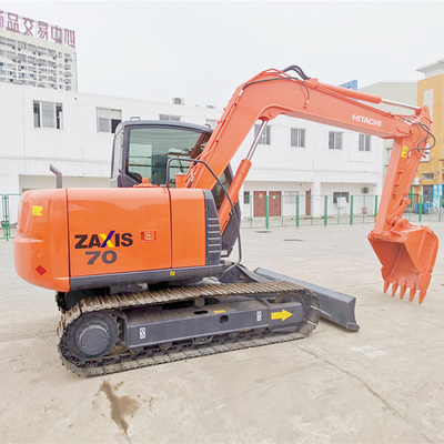Made in Japan used Hitch ZX70 excavator 7 ton with near year and less hour