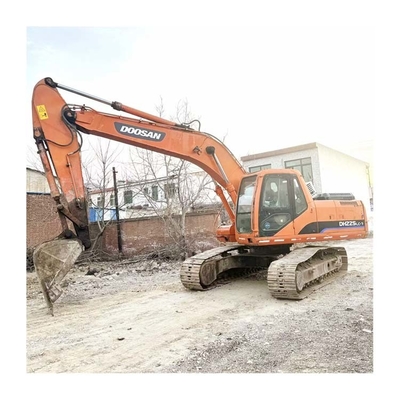 Medium 22 Ton Doosan DH225-7 Excavator From South Korea With Operating Weight Of 21800 KG