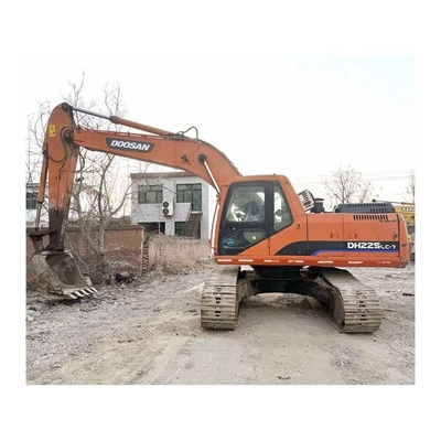 1.05 m3 Bucket Capacity Doosan 225 Excavator in South Korea with 22000 KG Machine Weight