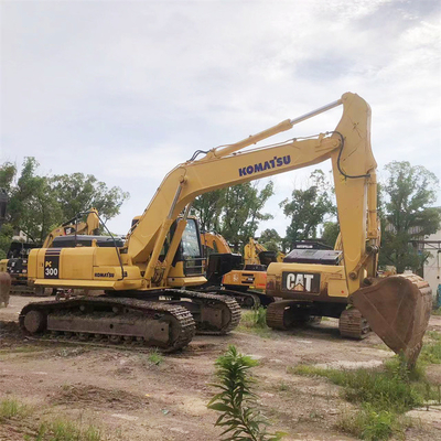 Japan original used Komatsu PC300-7 excavator 30 ton with direct injection engine